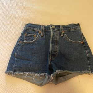 Size 25 blue jean high waisted Levi shorts